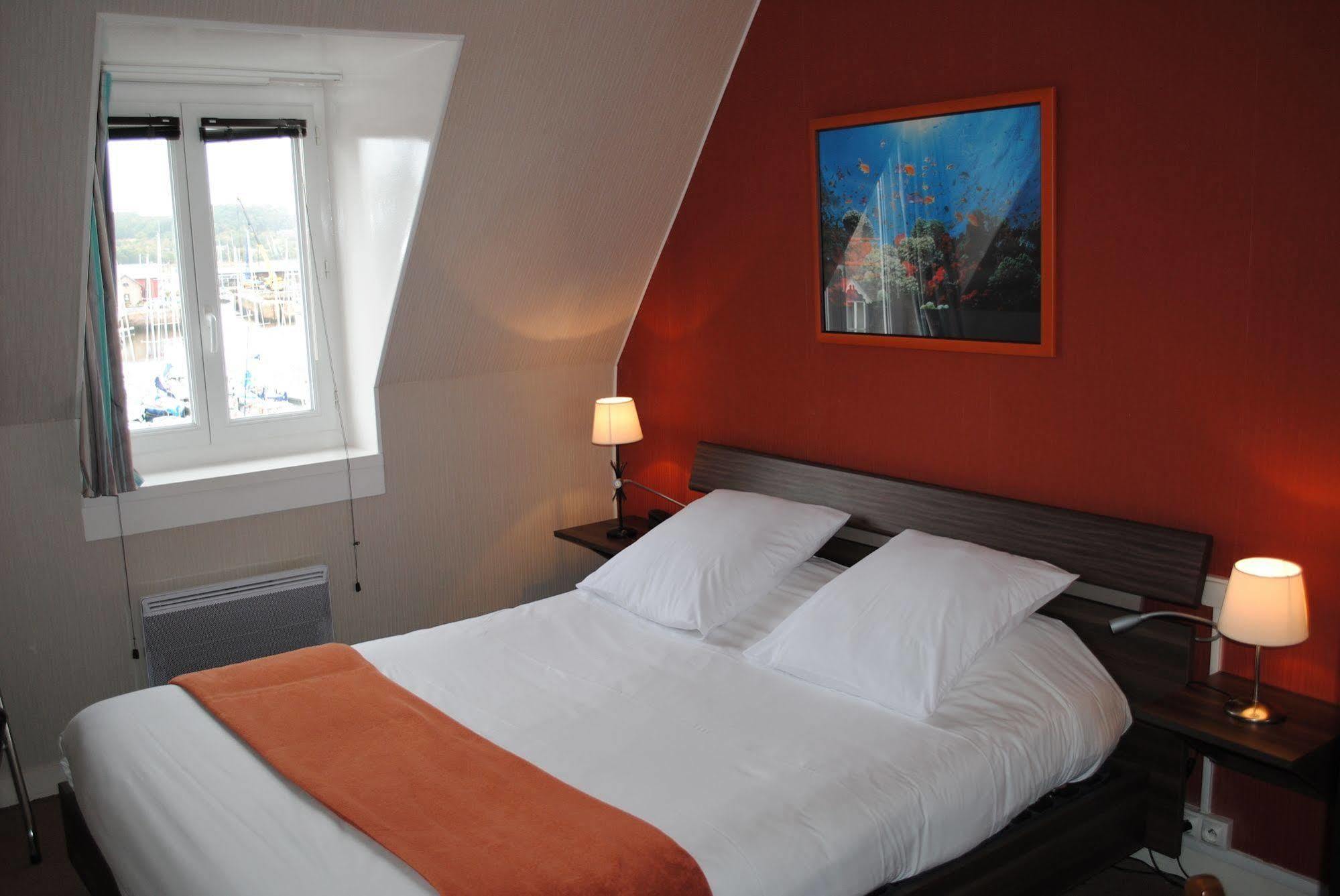 Hotel Le Goelo - Port De パンポル エクステリア 写真