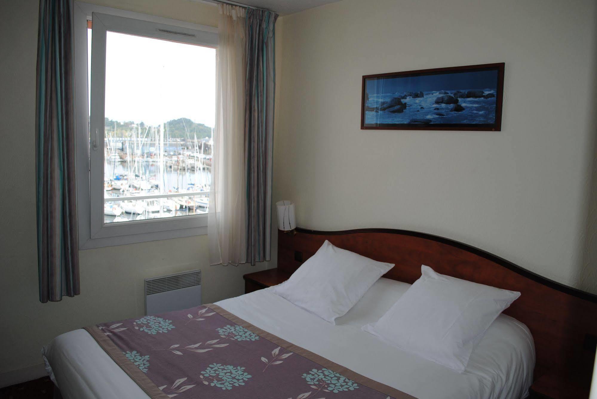 Hotel Le Goelo - Port De パンポル エクステリア 写真